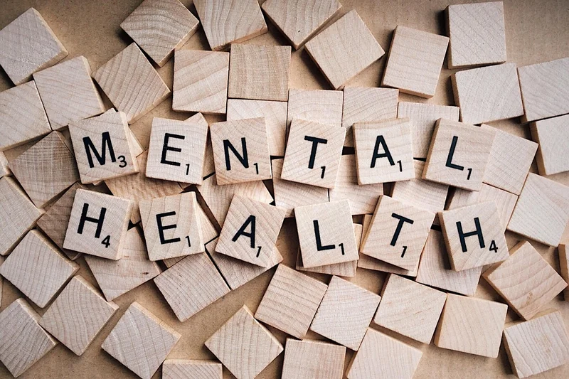 Psychologie hinter dem Erfolg: Warum wir trotz Wissen klicken